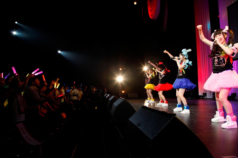 「乙女新党 3rdワンマンライブ～卒業 そして始まりのうた～」六本木ブルーシアター公演の様子。