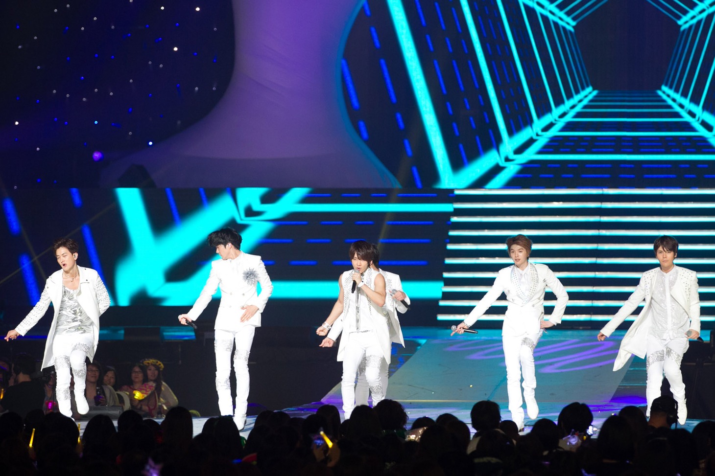 超新星 (c) CJ E&M CORPORATION, all rights reserved.