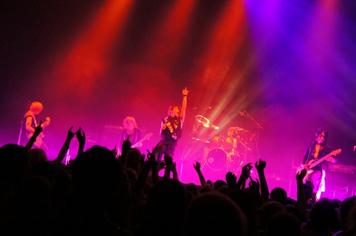 SuG「J-ROCK FEST.2014」公演の様子。