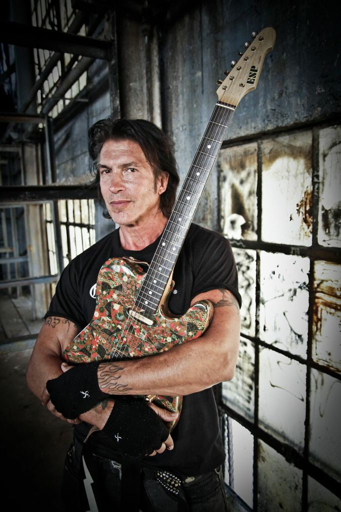 ジョージ・リンチ