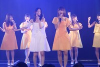 SKE48チームE公演「手をつなぎながら」の様子。(c) AKS