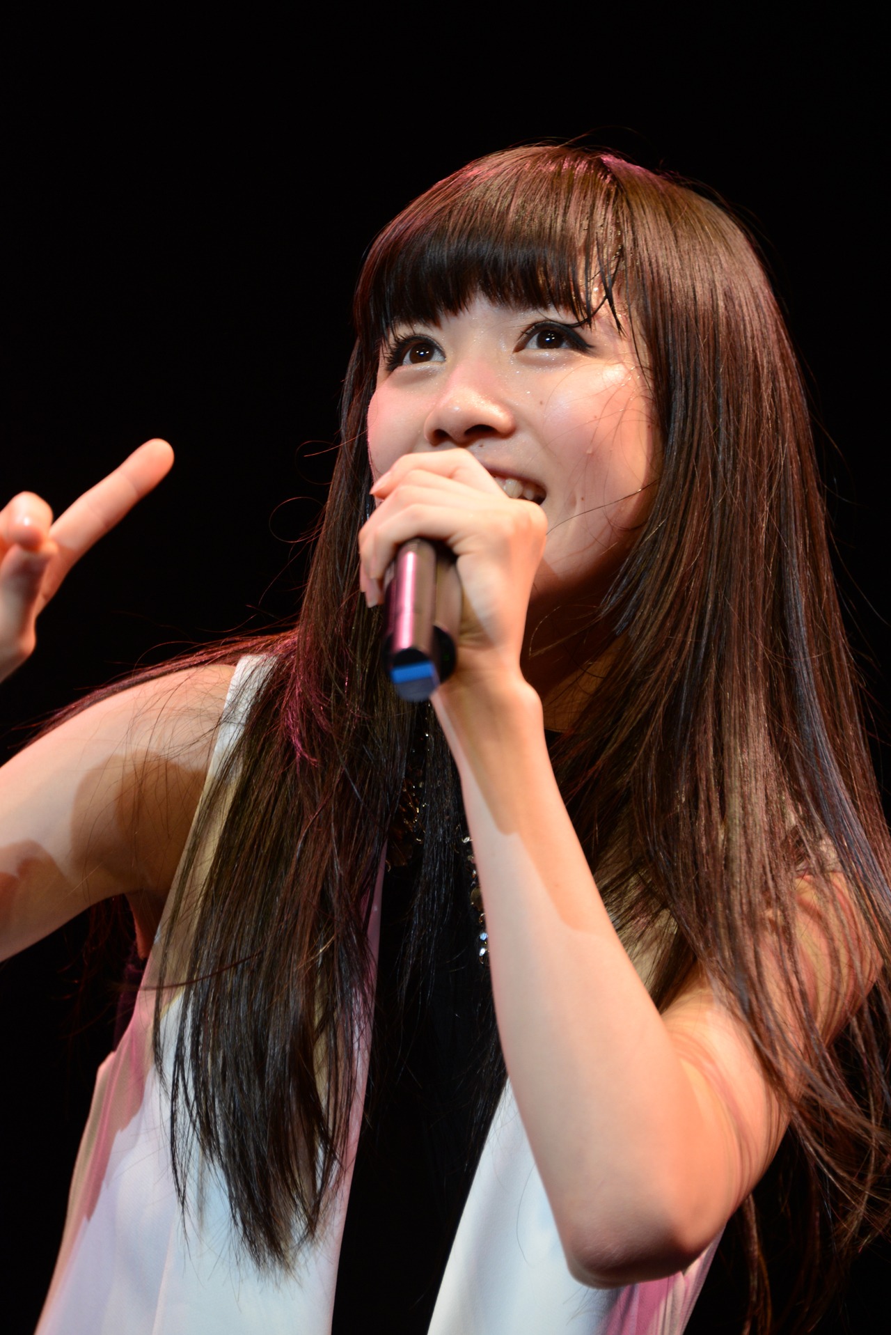 新井ひとみ