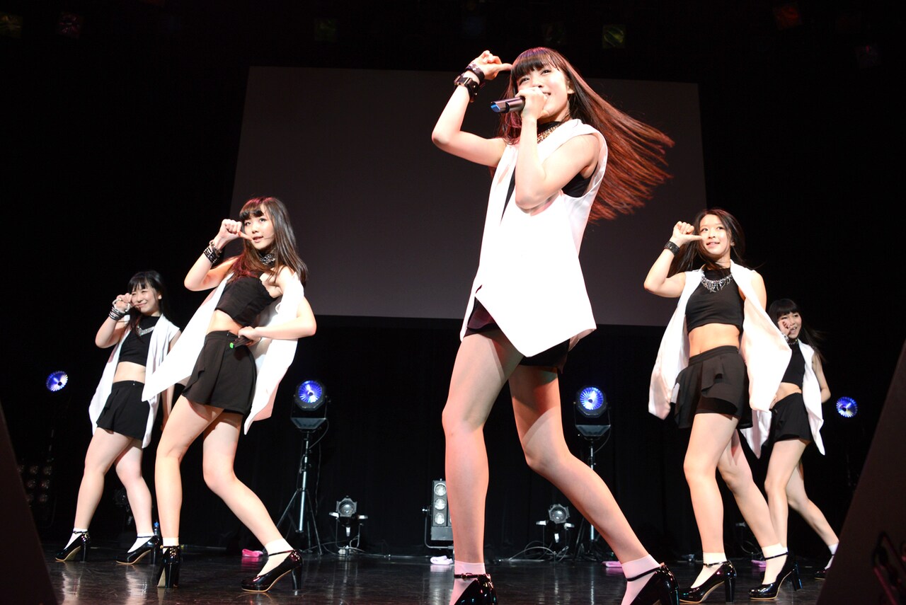 東京女子流「HARDBOILED NIGHT 第1夜『The Narrows 天使と罪の街』」の様子。