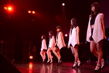 東京女子流「HARDBOILED NIGHT 第1夜『The Narrows 天使と罪の街』」の様子。