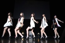 東京女子流「HARDBOILED NIGHT 第1夜『The Narrows 天使と罪の街』」の様子。
