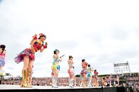 HKT48アリーナツアー「可愛い子にはもっと旅をさせよ」福岡公演の様子。(c)AKS