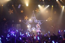 Ray「RAYVE03～Milky Ray～」東京・TSUTAYA O-EAST公演の様子。