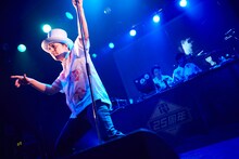 電気グルーヴ「LIQUIDROOM 10th ANNIVERSARY」の様子。