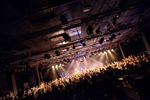電気グルーヴ「LIQUIDROOM 10th ANNIVERSARY」の様子。