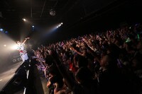 7月15日に新潟・新潟LOTSで実施されたヒルクライムデビュー5周年記念ライブの様子。 （撮影：久保秀平）