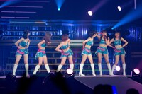 スマイレージ「スマイレージ LIVE 2014夏 FULL CHARGE ～715 日本武道館～」の様子。