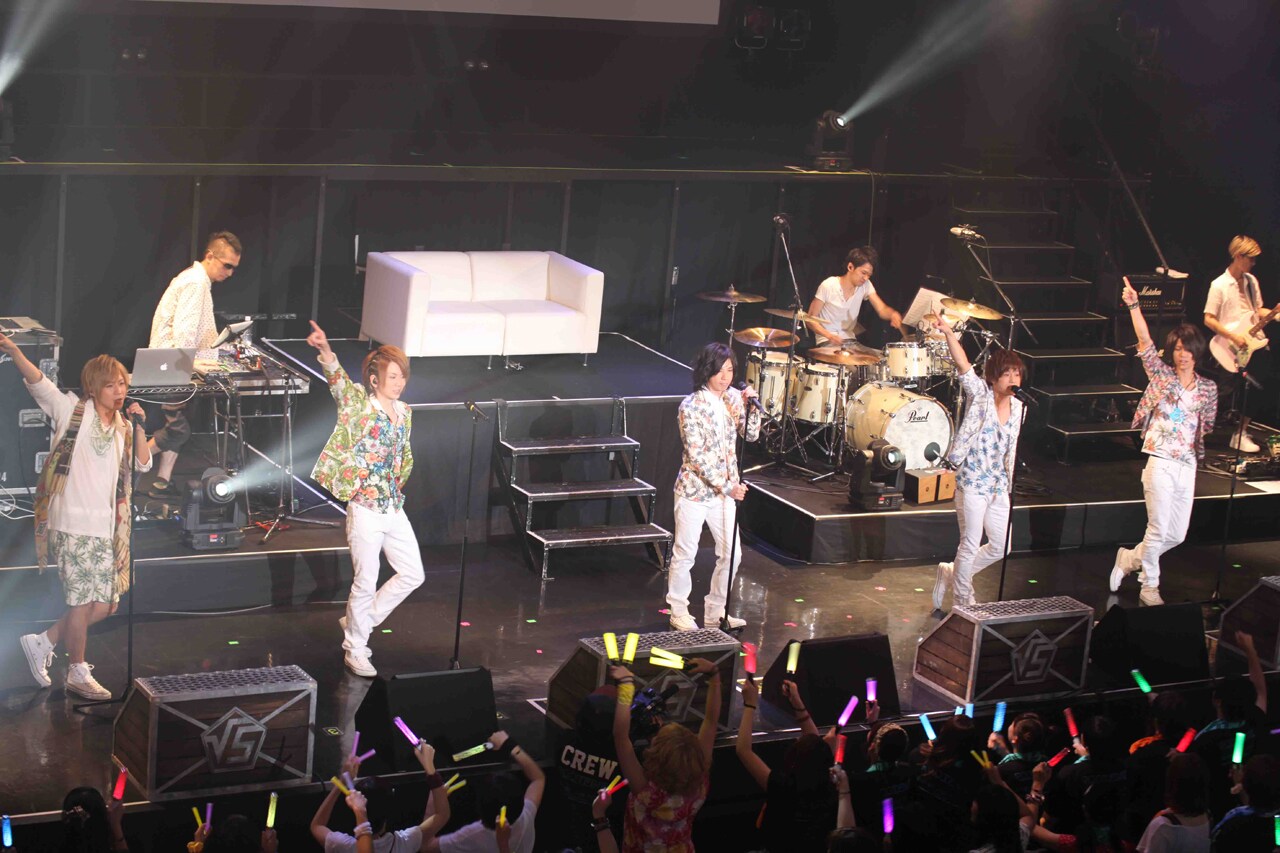 ROOTFIVE「√5-ROOTFIVE-JAPAN TOUR 2014 “SUMMER DAYS' STORY”BANDLIVE side」北海道・Zepp Sapporo公演の様子。