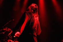 激しい歌声でオーディエンスを圧倒した逹瑯（Vo）。（撮影：木村泰之）