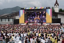 本日7月20日に行われたLiSAワンマンライブ「LiVE is Smile Always～LiSAMMERLAND～」の様子。