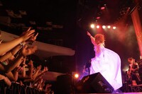 「KAMIJO -First Live in Japan-The Empire of Vampire」の様子。