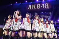 AKB48全国ツアー2014「あなたがいてくれるから。~残り27都道府県で会いましょう~」奈良・なら100年会館公演の様子。（c）AKS