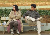 映画「まほろ駅前狂騒曲」のワンシーン。(c)2014『まほろ駅前狂騒曲』製作委員会