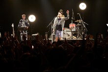 堀込泰行「YASUYUKI HORIGOME LIVE2014」東京公演の様子。（撮影：立脇卓）