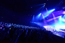 avengers in sci-fi「Chic City Tour」EX THEATER ROPPONGI公演の様子。（撮影：橋本塁 [SOUND SHOOTER]）