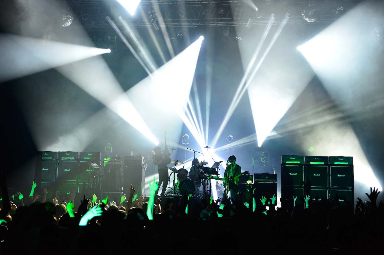 avengers in sci-fi「Chic City Tour」EX THEATER ROPPONGI公演の様子。（撮影：橋本塁 [SOUND SHOOTER]）