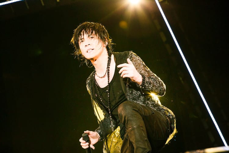 氷室京介、落雷＆骨折に「必ずリベンジ」約束 - 音楽ナタリー