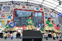 私立恵比寿中学「めざましライブ」の様子。