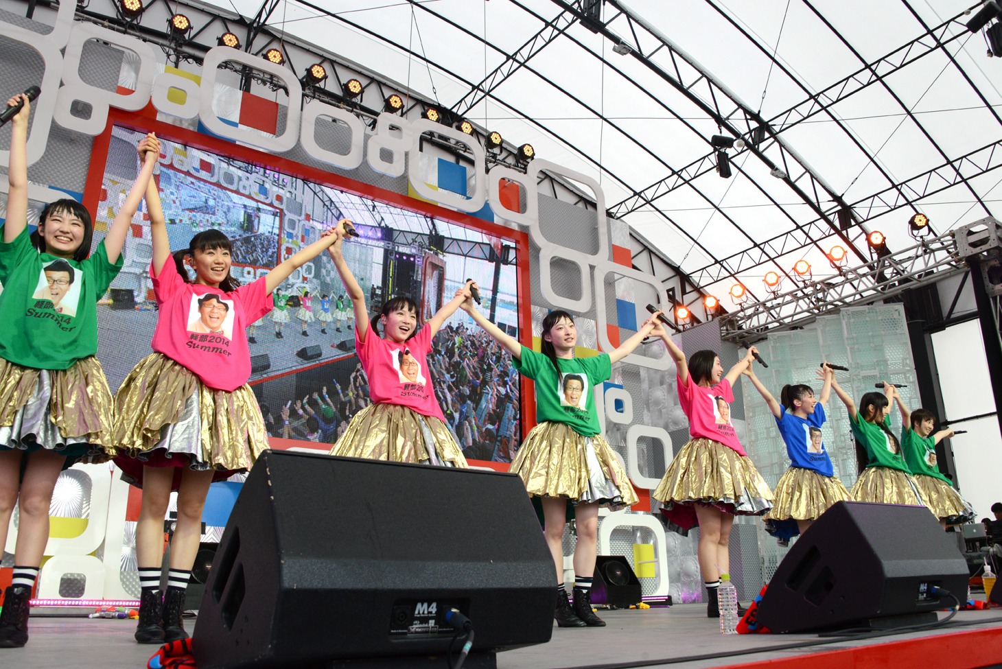 私立恵比寿中学「めざましライブ」の様子。