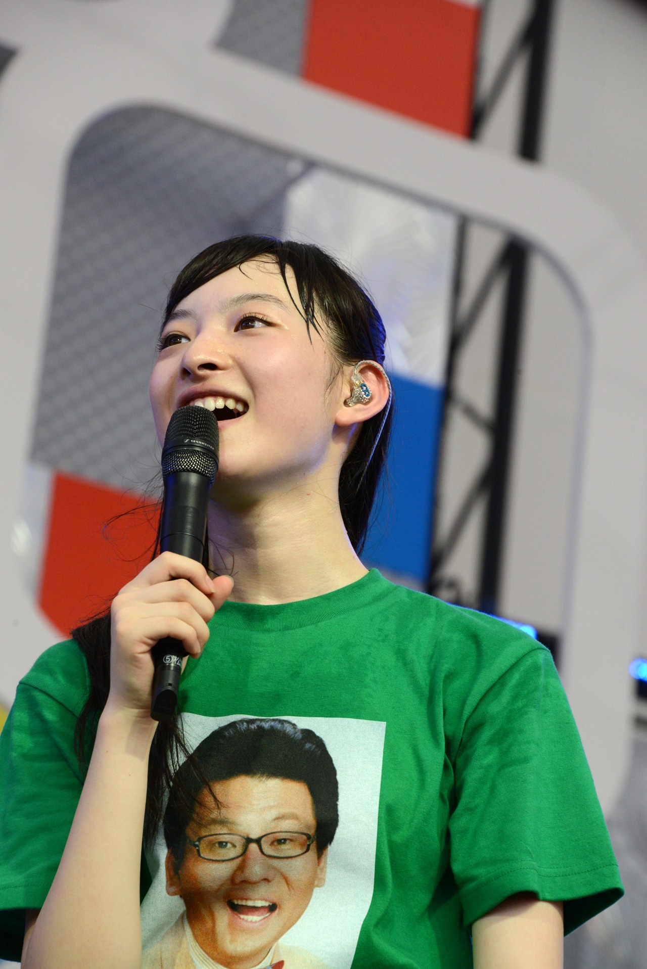 松野莉奈