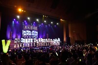 AKB48全国ツアー2014「あなたがいてくれるから。～残り27都道府県で会いましょう～」和歌山・和歌山市民会館公演の様子。 (c)AKS