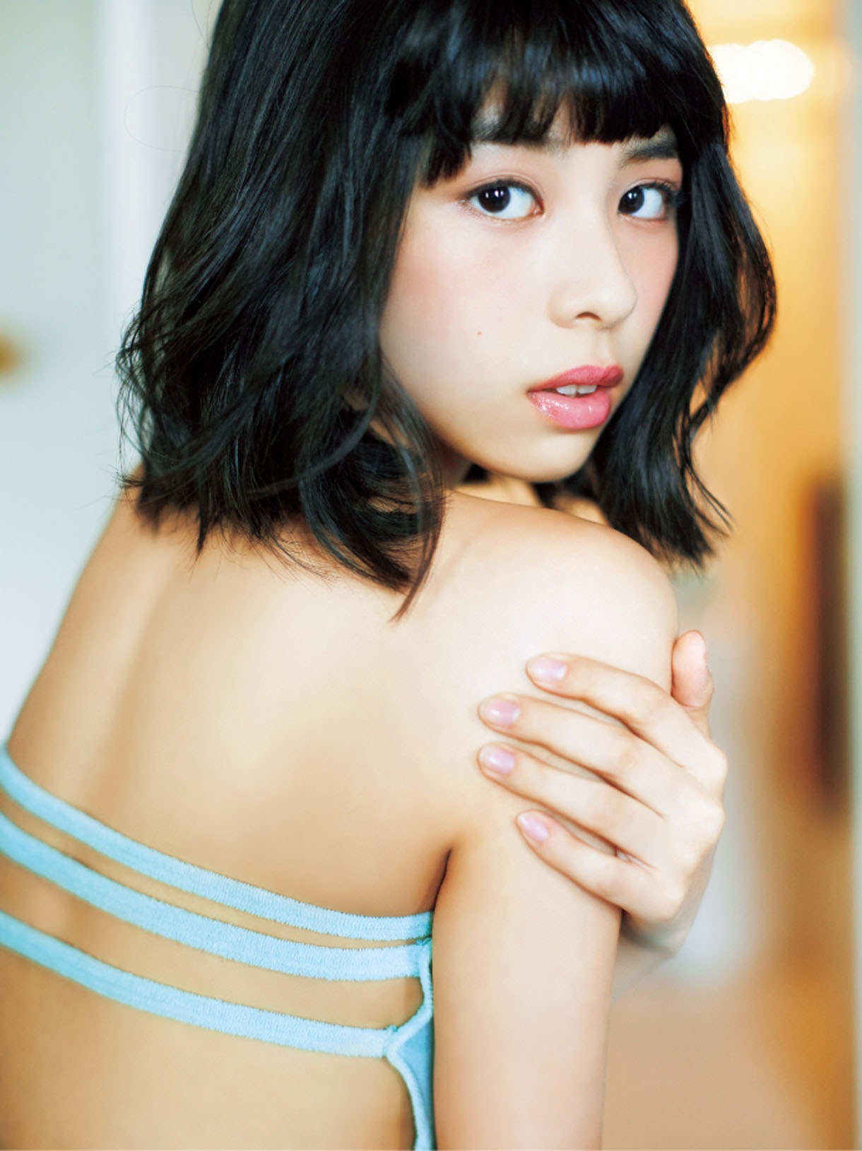 田中美麗1stソロ写真集「みれい」裏表紙