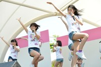 AKB48チーム8「春のあすたむ祭り」でのパフォーマンスの様子。 (c)AKS
