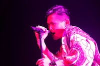 APOTHEKEのパフォーマンスの様子。