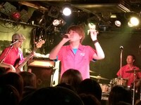 「スキップカウズ結成25周年～少年倶楽部＋スキップカウズ＝25～」の様子。