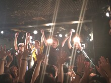 「スキップカウズ結成25周年～少年倶楽部＋スキップカウズ＝25～」の様子。