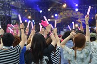 LiSA「LiVE is Smile Always ～LiSAMMERLAND～」の様子。