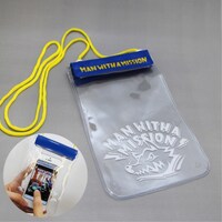 MAN WITH A MISSIONサマーキャンペーンにてプレゼントされる特製フェスポーチ。