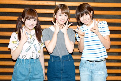 左から山木彩乃、岡田ロビン翔子（THE ポッシボー）、天野なつ。