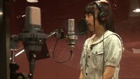 「千原ジュニアの鼓膜」次回予告より、「んだって!!」の歌入れを行う安藤ゆず。