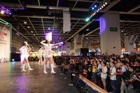 東京パフォーマンスドールのライブの様子。