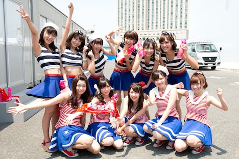 「めざましライブ」終了後のLinQ。