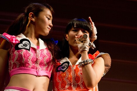 アップアップガールズ（仮）定期公演第1部の様子。