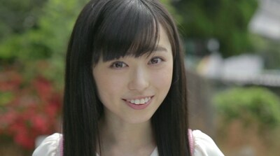 「どんぶらこ」PVのワンシーン。