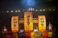 「ももクロ夏のバカ騒ぎ2014 日産スタジアム大会～桃神祭～」7月27日公演の様子。