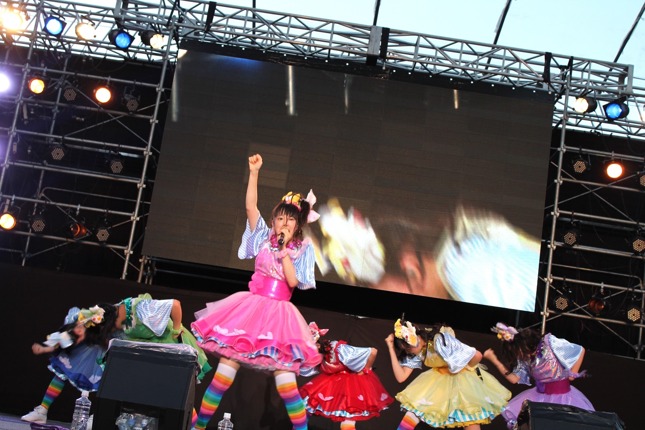 チームしゃちほこ「CBCラジオ夏まつり2014」の様子。