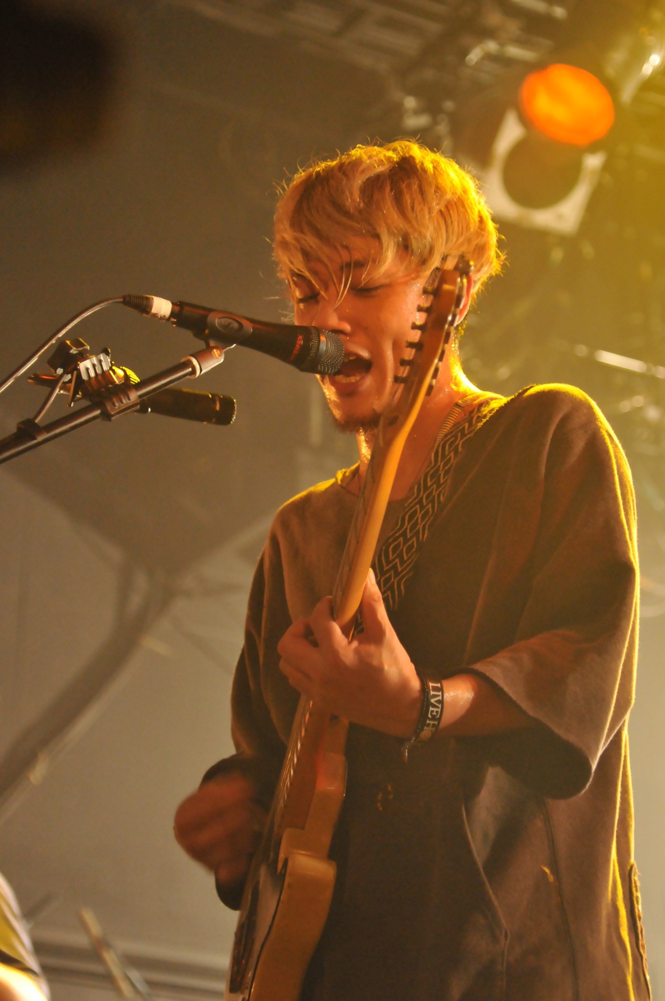 村松拓（Vo, G / Nothing's Carved In Stone）（撮影：忠村旭城、菊池勇希）