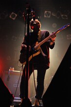 村松拓（Vo, G / Nothing's Carved In Stone）（撮影：忠村旭城、菊池勇希）