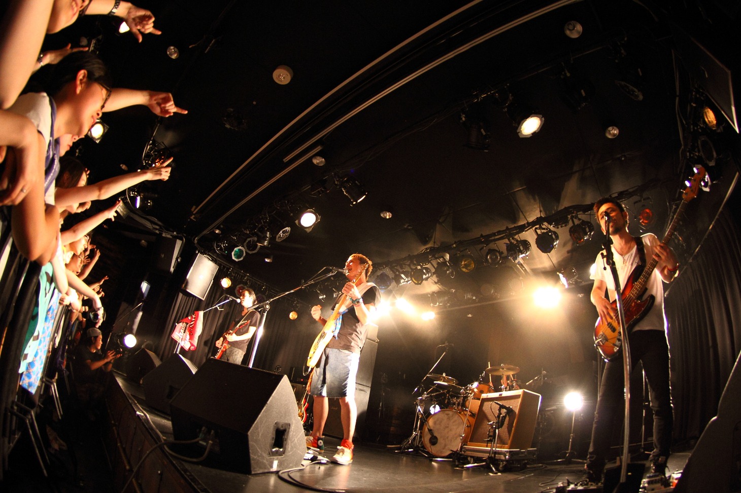 FoZZtone「追加公演！ vol.1 ～カントリークラブ～」の様子。（撮影：オオタシンイチロウ［scene16works］）
