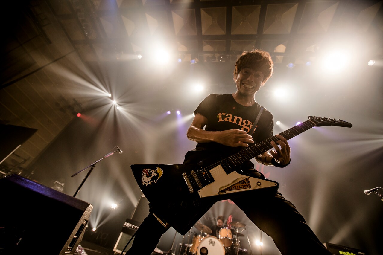 氣志團　極東ロックンロールハイスクールコラボTシャツ VS 10-FEET ももいろクローバーZ vs 氣志團 Tシャツ 極東ロックンロールハイ