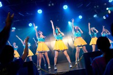 PASSPO☆「向日葵」リリースイベントの様子。