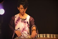 いぶくろ聖志（箏）